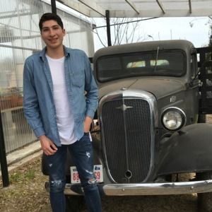 Meet your Posher, Johnathan